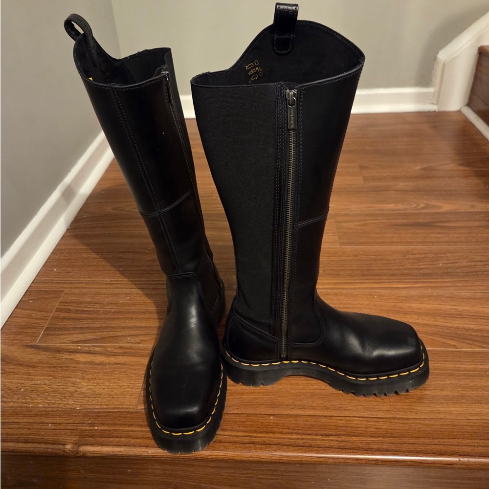 Women’s Dr martens amaayah tall boots